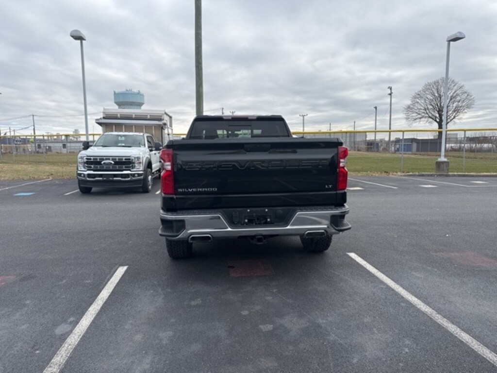 Used 2019 Chevrolet Silverado 1500 LT Truck Crew Cab