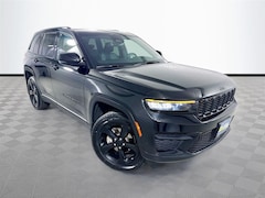 2022 Jeep Grand Cherokee Altitude SUV