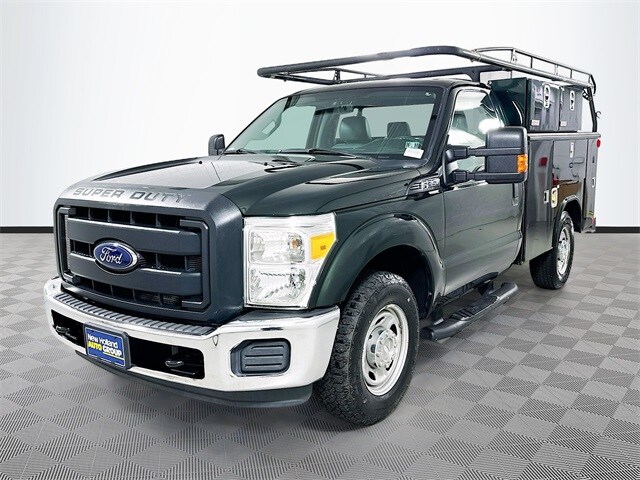 2013 Ford F-350 XL photo 3