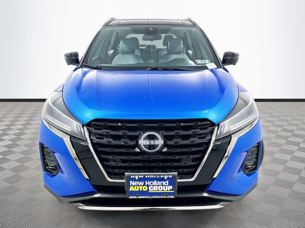 Used 2023 Nissan Kicks SR SUV