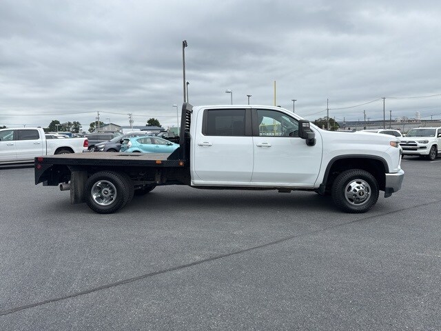 2022 Chevrolet Silverado 3500HD LT photo 4