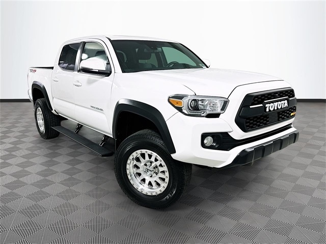 2022 Toyota Tacoma TRD Off Road's photo