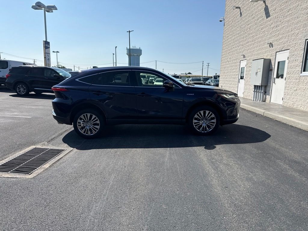 Used 2021 Toyota Venza XLE SUV