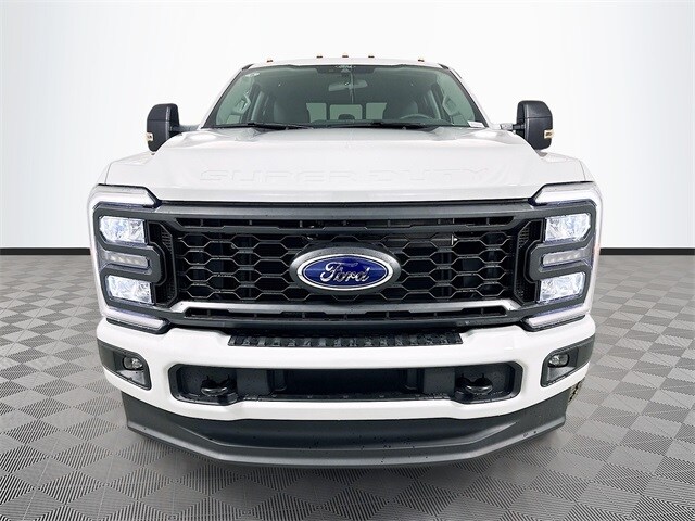 2026 Ford F-250 XL photo 2