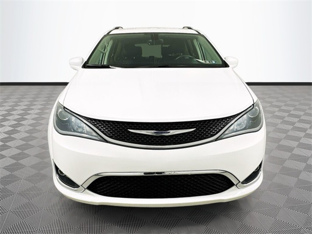 Used 2019 Chrysler Pacifica Touring L Plus Van Passenger Van