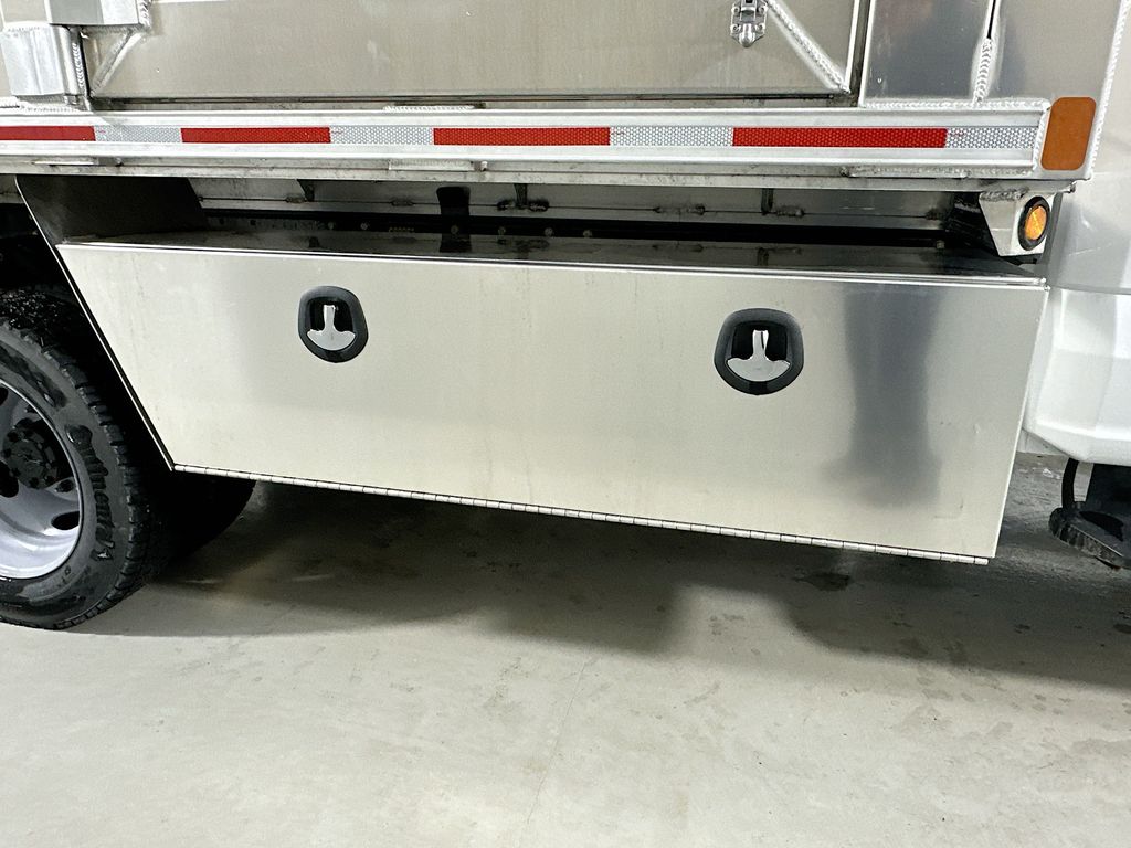 2026 Ford F-550 Super Duty Chassis Cab XL - Photo 29