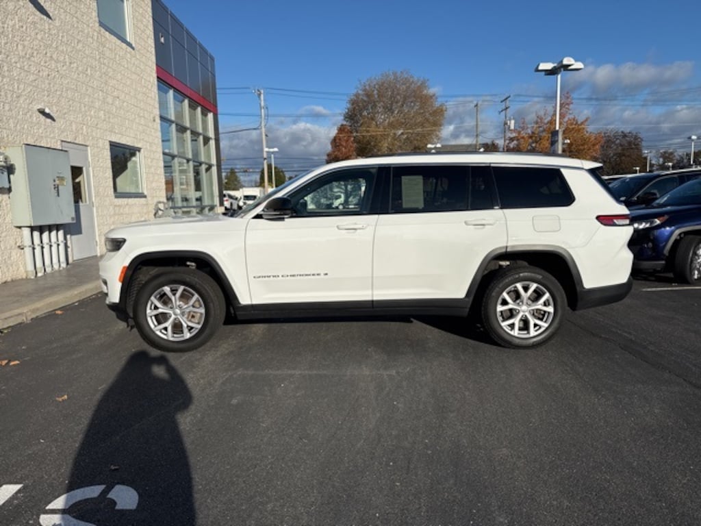 Used 2022 Jeep New Grand Cherokee Limited SUV