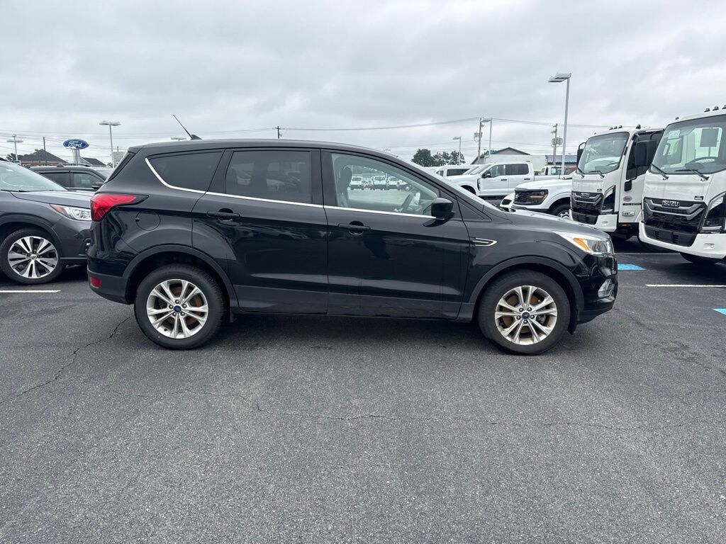 Used 2019 Ford Escape SE SUV