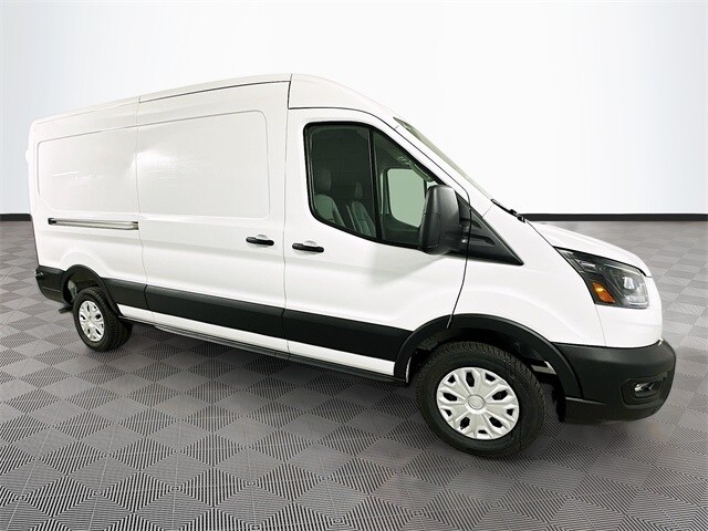 2026 Ford Transit photo 3