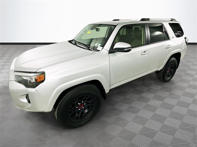 2023 Toyota 4Runner SR5 Premium photo 4