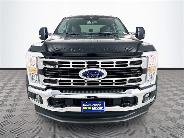 2026 Ford F-450 XLT photo 2