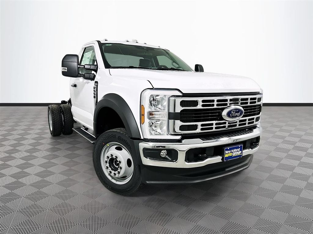 2026 Ford F-550 XL 4x4 Regular Cab 145-In DRW's photo