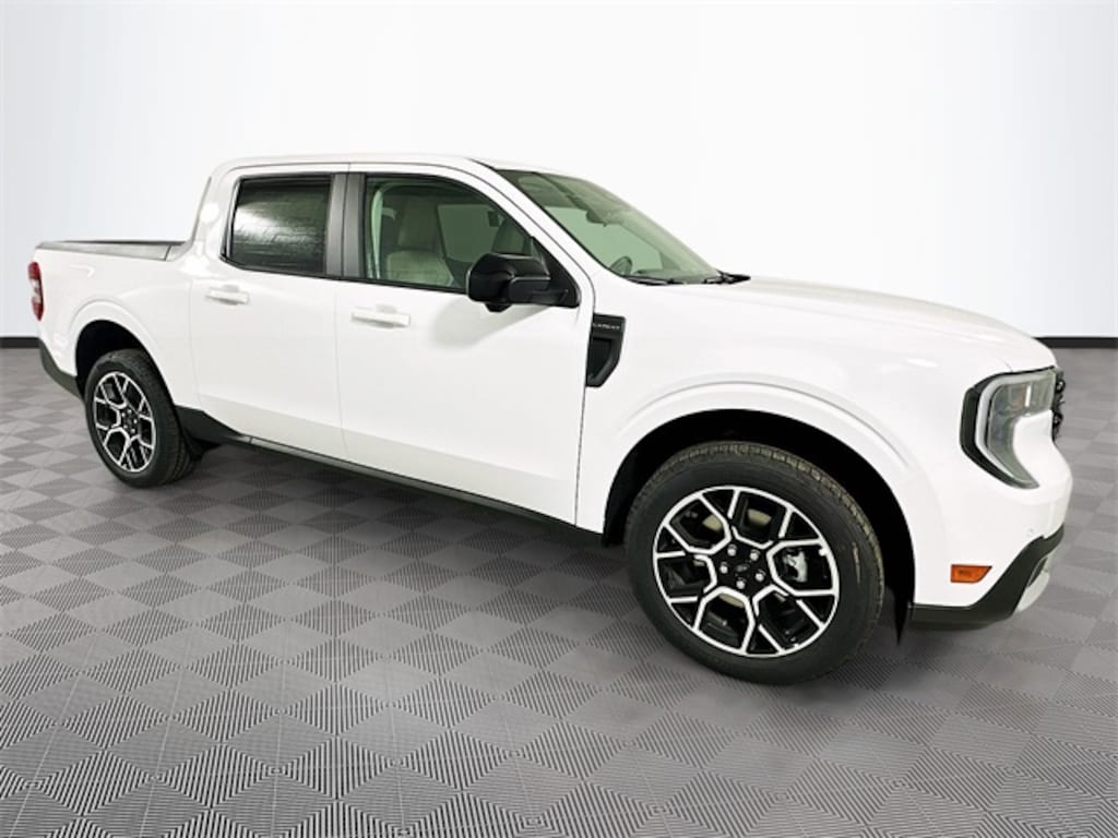New 2025 Ford Maverick Lariat Truck