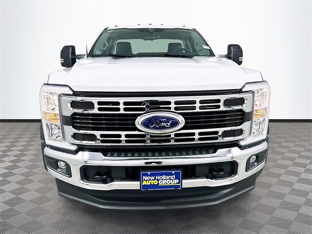 2026 Ford F-550 XL photo 2
