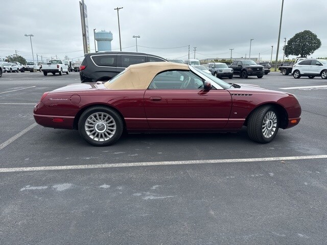 2004 Ford Thunderbird Base photo 4