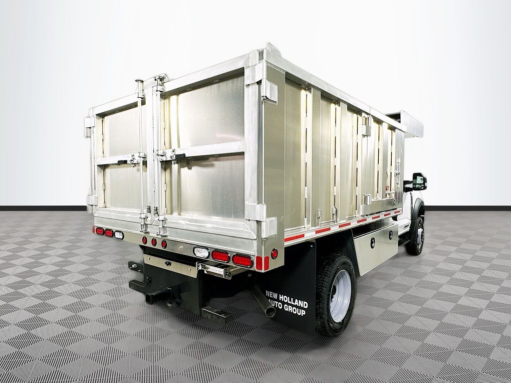 2026 Ford F-550 Super Duty Chassis Cab XL - Photo 6