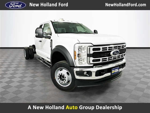 2026 Ford F-550 Super Duty Chassis Cab XL's photo