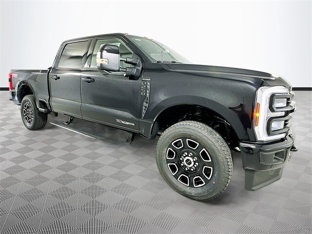 2026 Ford F-250 Platinum photo 3