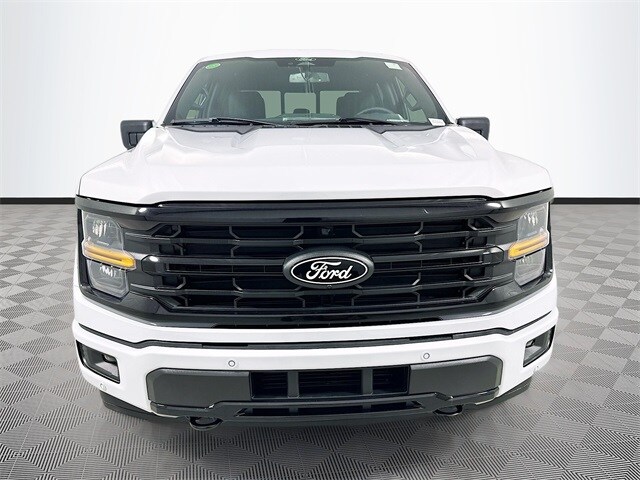 2025 Ford F-150 XLT photo 2