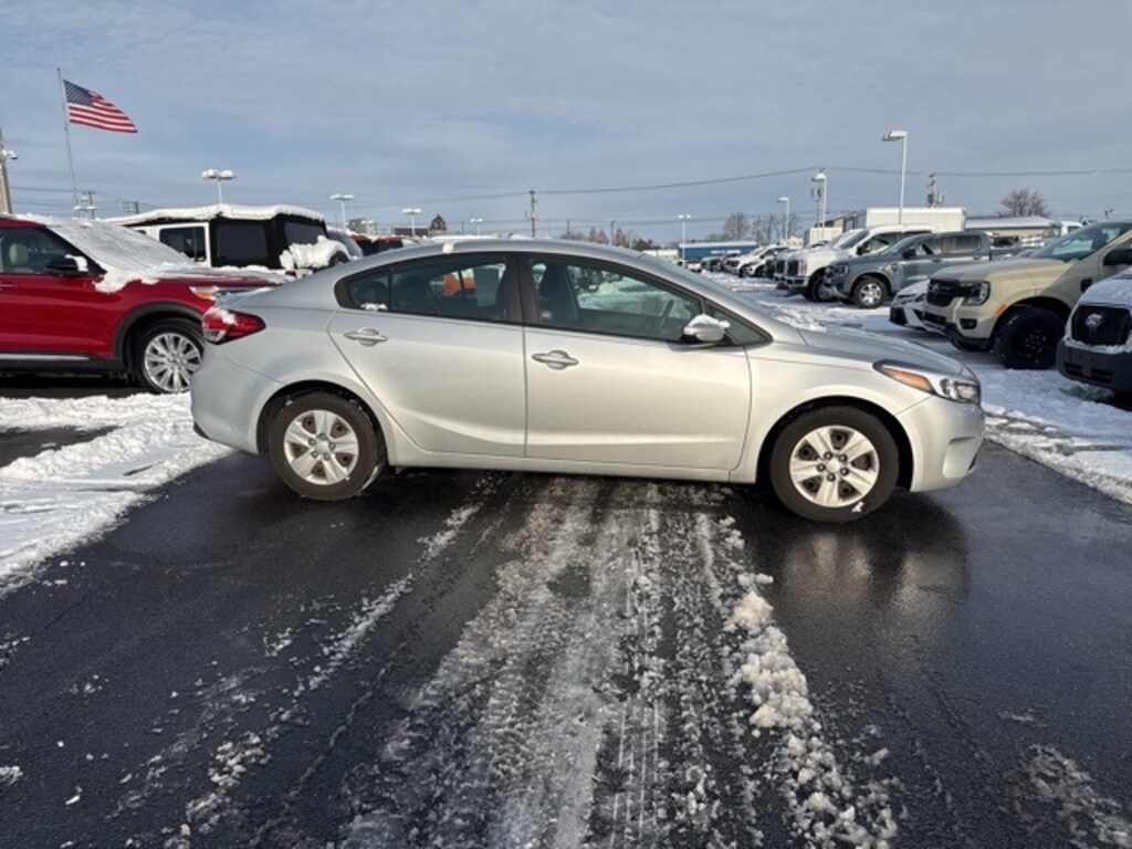 Used 2017 Kia Forte LX Sedan