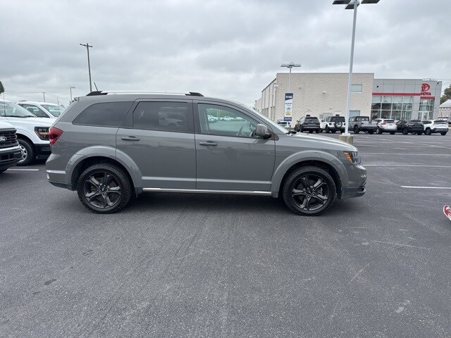 2019 Dodge Journey Crossroad photo 2