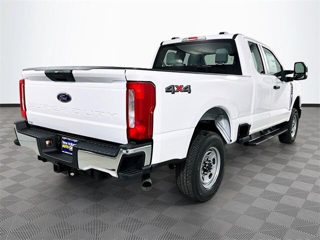 2026 Ford F-250 XL photo 4