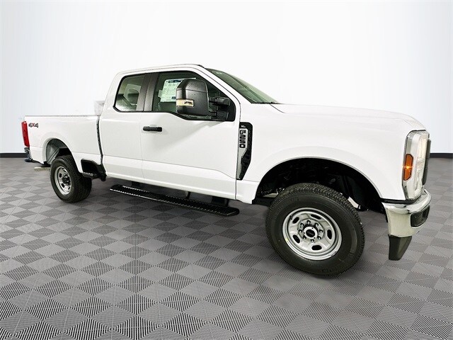 2026 Ford F-250 XL photo 3