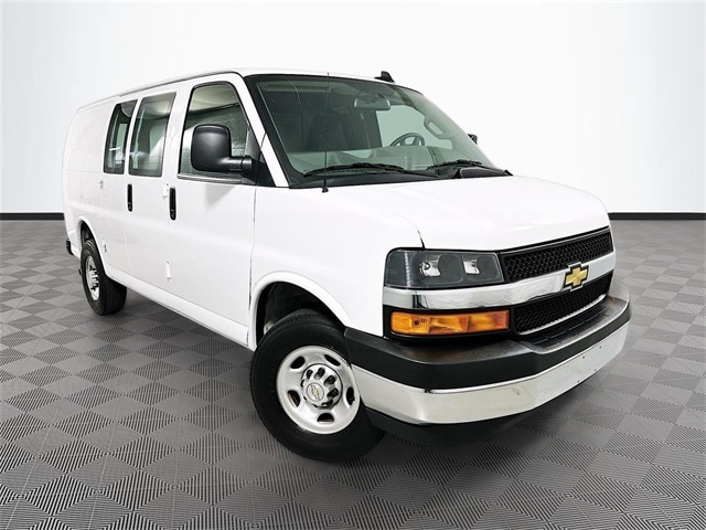 2024 Chevrolet Express Cargo Work Van's photo
