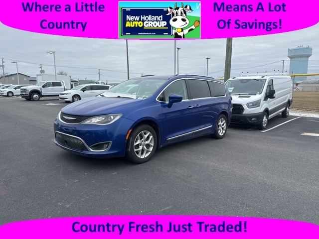 2019 Chrysler Pacifica Touring L Plus's photo