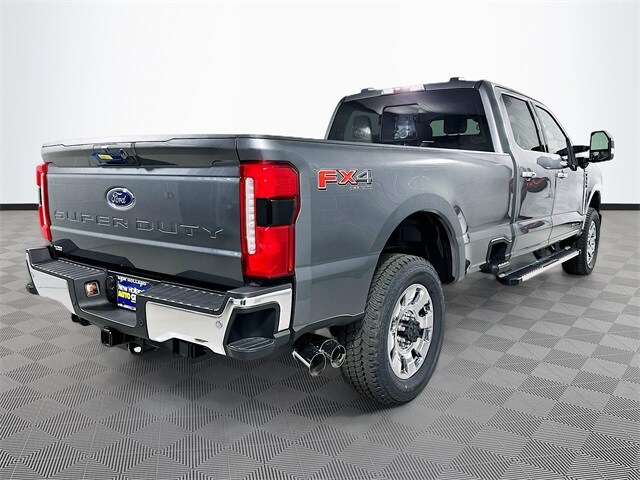 2026 Ford F-350 Lariat photo 4