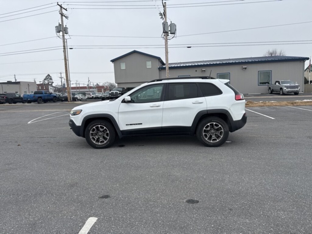 Used 2020 Jeep Cherokee Latitude SUV