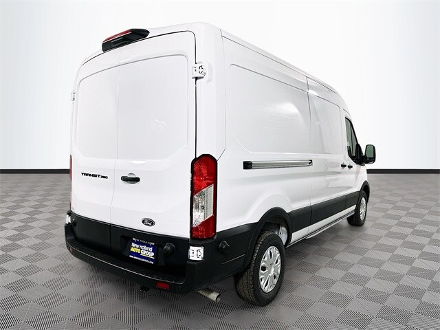 2026 Ford Transit photo 2