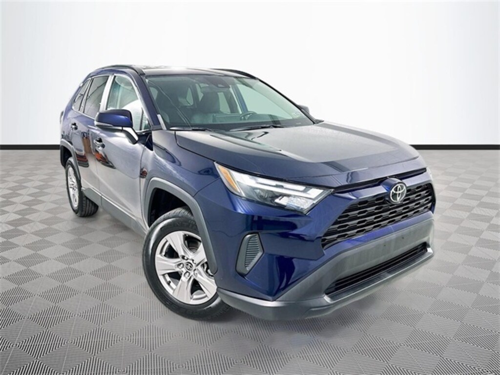 Used 2022 Toyota RAV4 XLE SUV