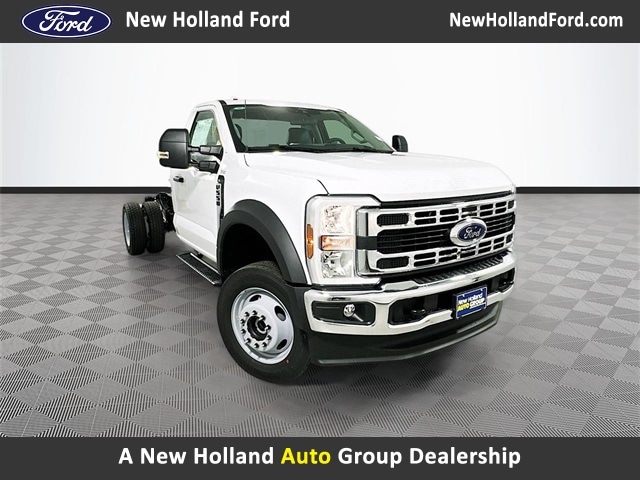 2026 Ford F-550 Super Duty Chassis Cab XL's photo