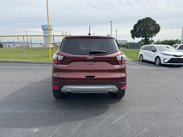 2018 Ford Escape Titanium photo 2