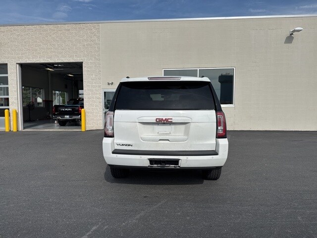 2020 Gmc Yukon SLT photo 2