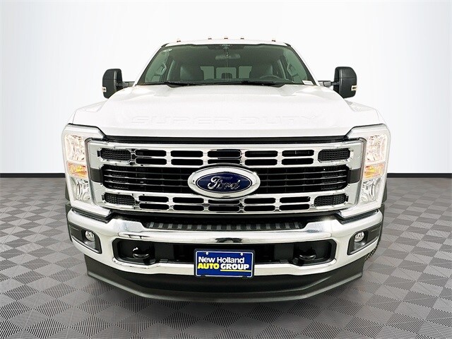 2026 Ford F-550 XL photo 2