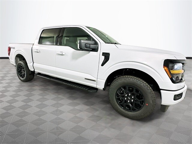 2025 Ford F-150 XLT photo 3