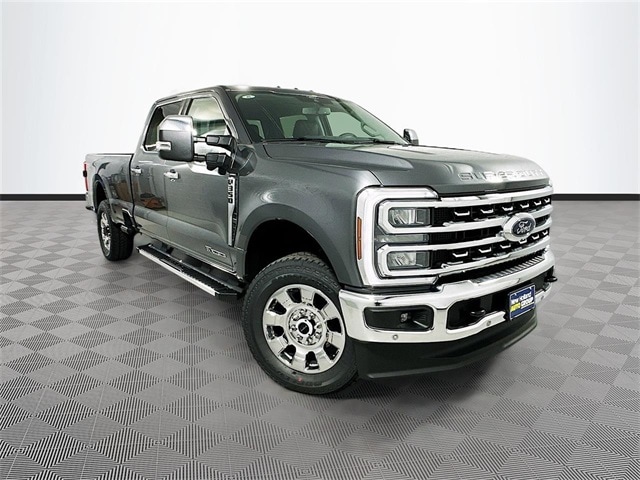 2026 Ford F-350 Super Duty Lariat's photo