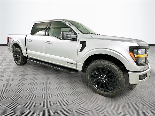 2025 Ford F-150 XLT photo 3