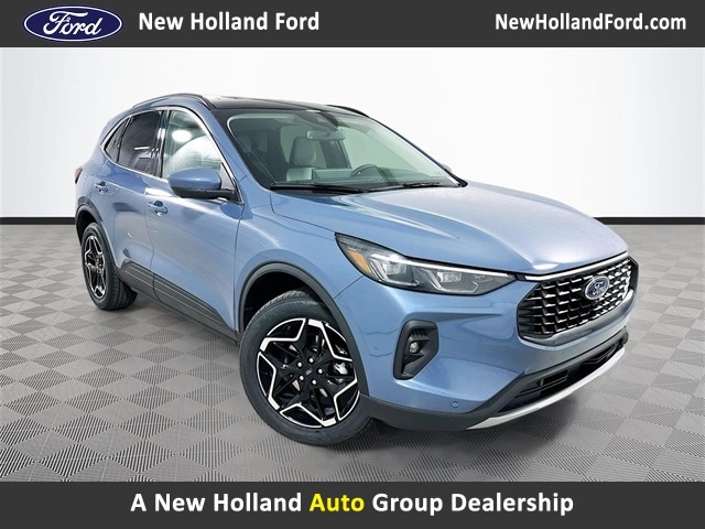 2026 Ford Escape Platinum's photo