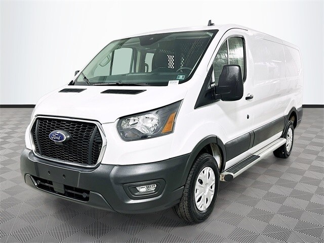 2024 Ford Transit photo 3