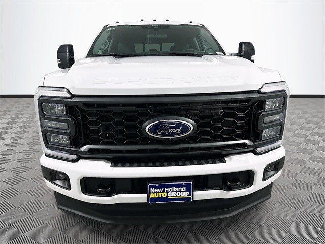 2025 Ford F-250 XL photo 2