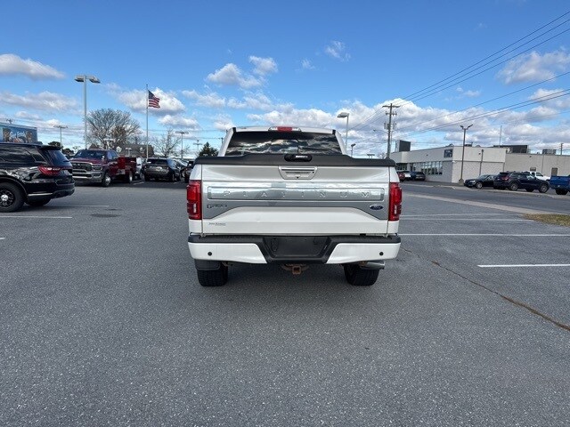 2017 Ford F-150 Platinum photo 3