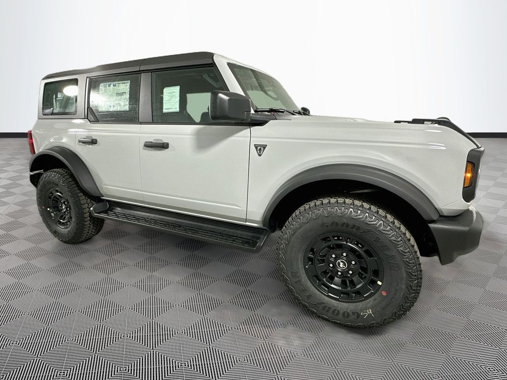 New 2026 Ford Bronco Base SUV