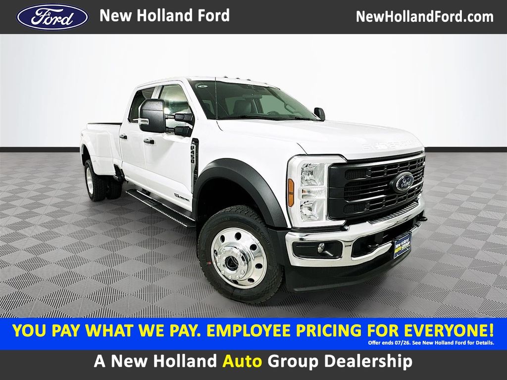 2026 Ford F-450 XL 4x4 Crew Cab 8' Box DRW's photo