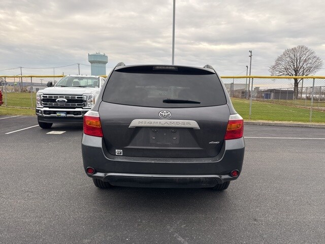 2010 Toyota Highlander Base Sport photo 3