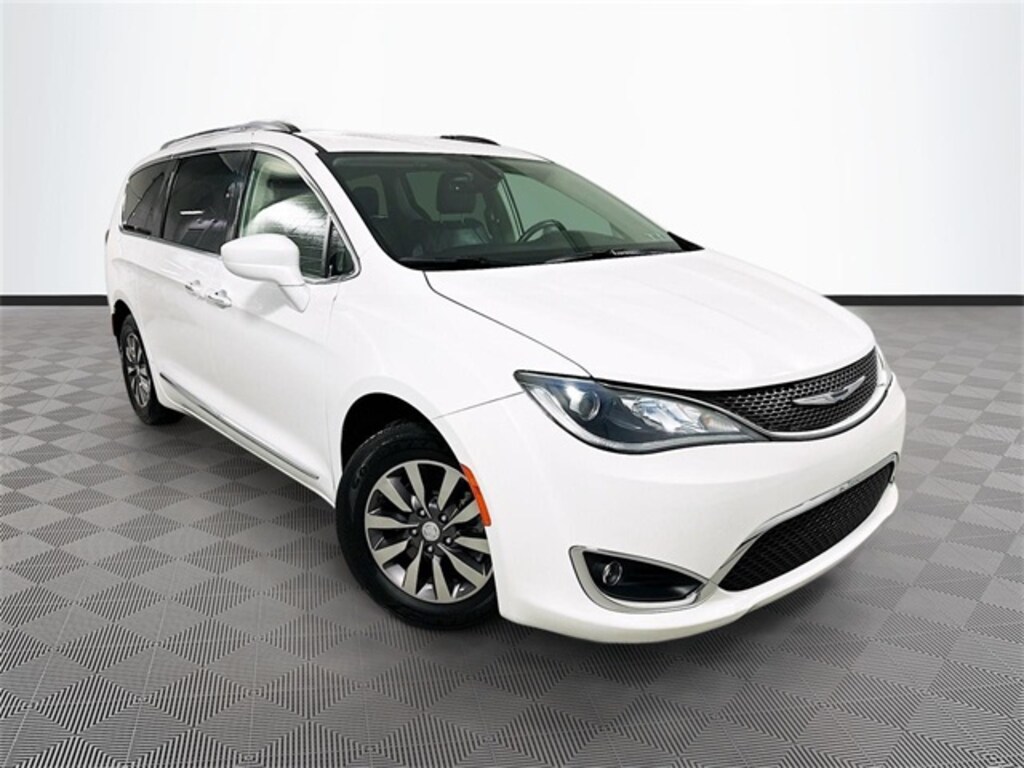 Used 2019 Chrysler Pacifica Touring L Plus Van Passenger Van