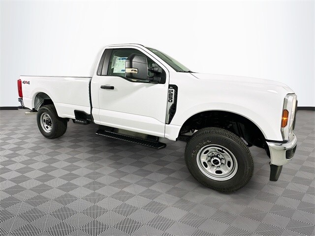 2025 Ford F-250 XL photo 3