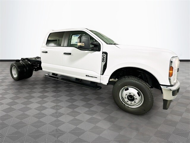 2026 Ford F-350 XL photo 2